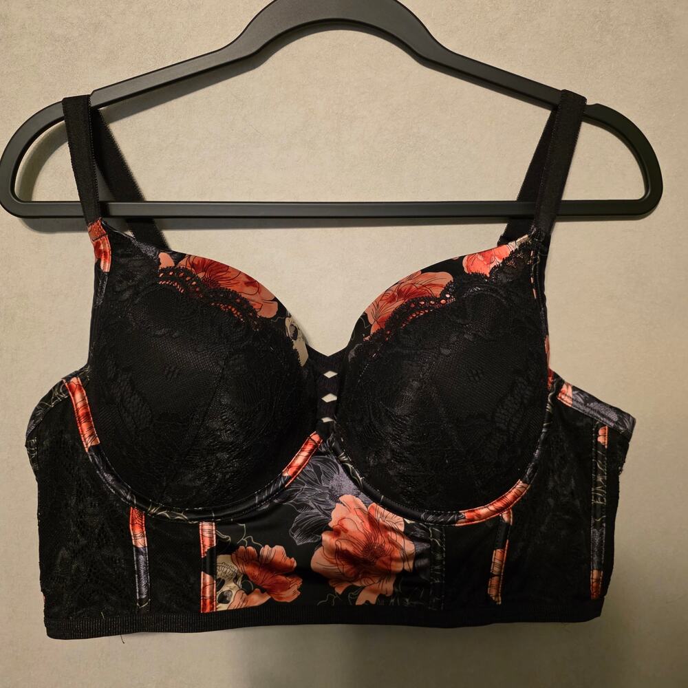 NWOT Torrid Curve black floral and skull print longline push-up plunge bra 40D